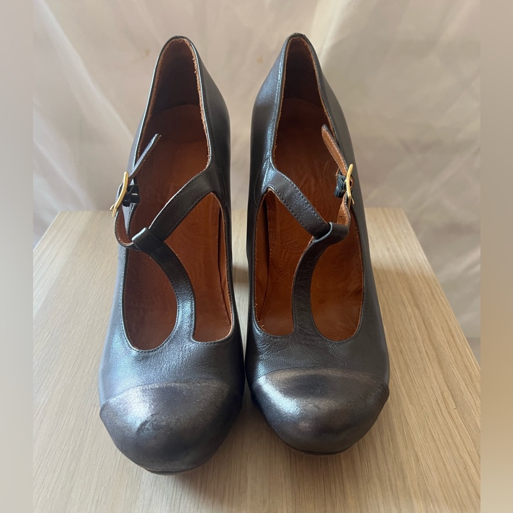 Chie Mihara t strap heels 9